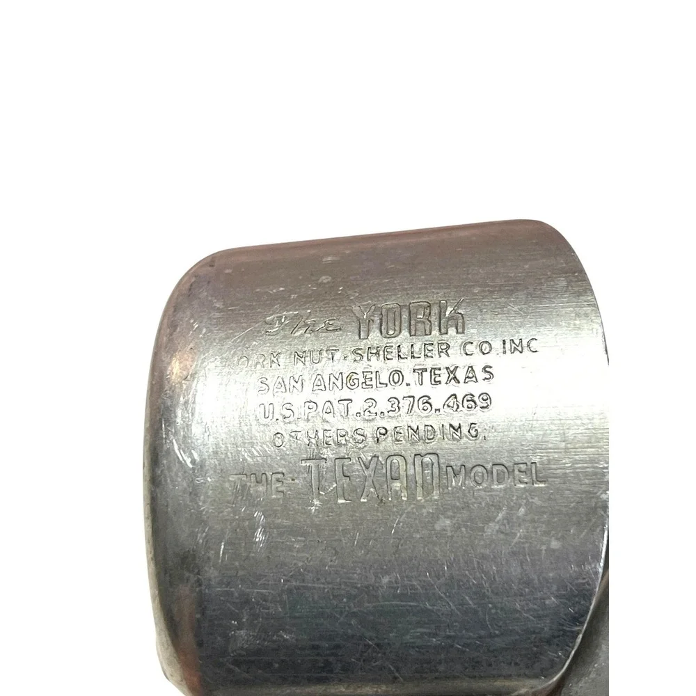 York Nut Sheller Co‎ Texan Model Vintage Pecan Nutcracker Aluminum Tool USA